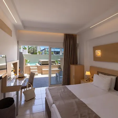 Hotel Bay Art Boutique - Adults Only
