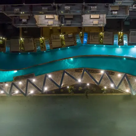 Bay Art Boutique - Adults Only Hotel