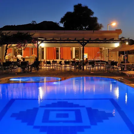 Hotel Bay Art Boutique - Adults Only 4*